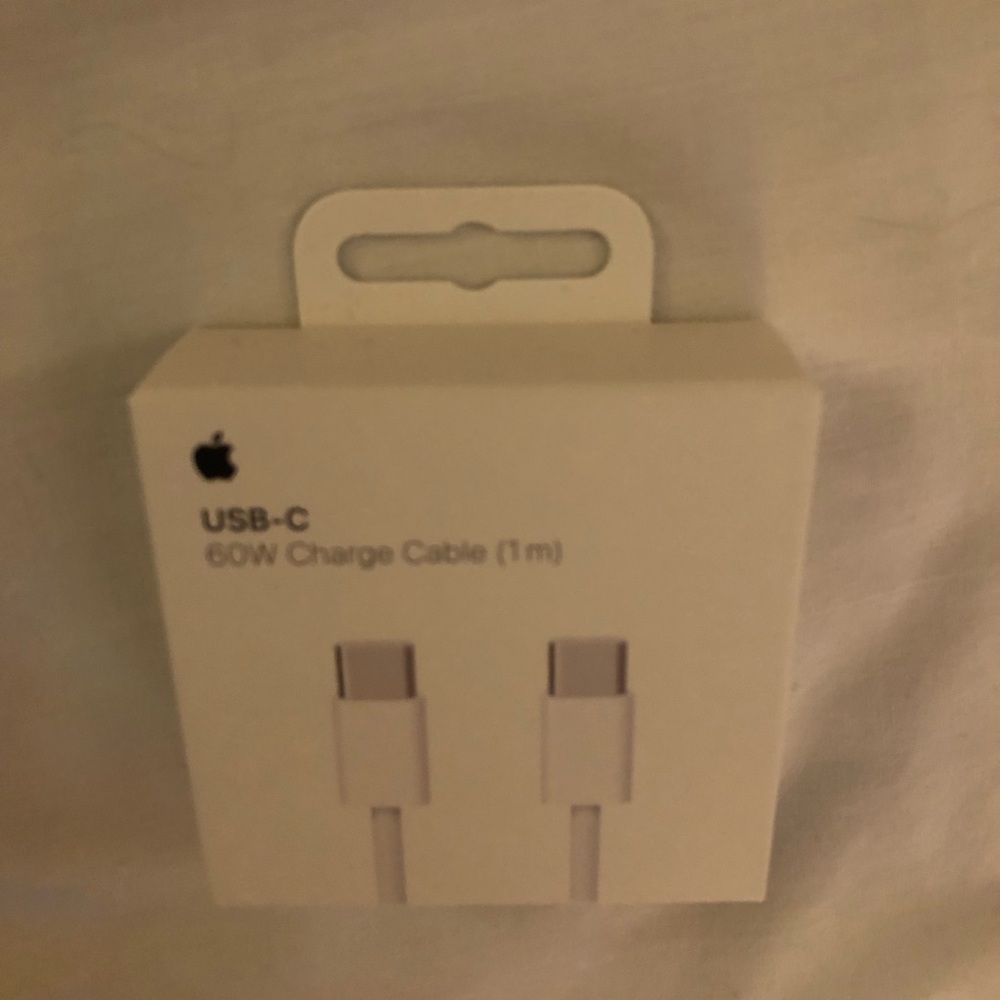 Apple USB‑C 60W Charge Cable - White - Picture 5 of 5